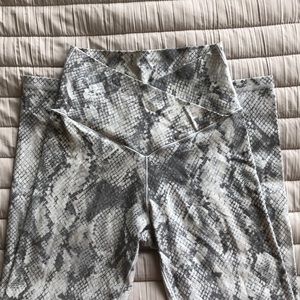 Aerie Grey Snakeprint Offline Real Me Legging